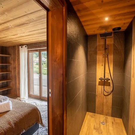 Perle Noire Dexception Avec Jacuzzi Et Saun Holiday home *