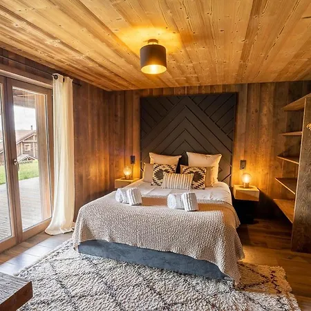Perle Noire Dexception Avec Jacuzzi Et Saun Holiday home Gerardmer