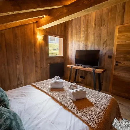 Perle Noire Dexception Avec Jacuzzi Et Saun * Gerardmer